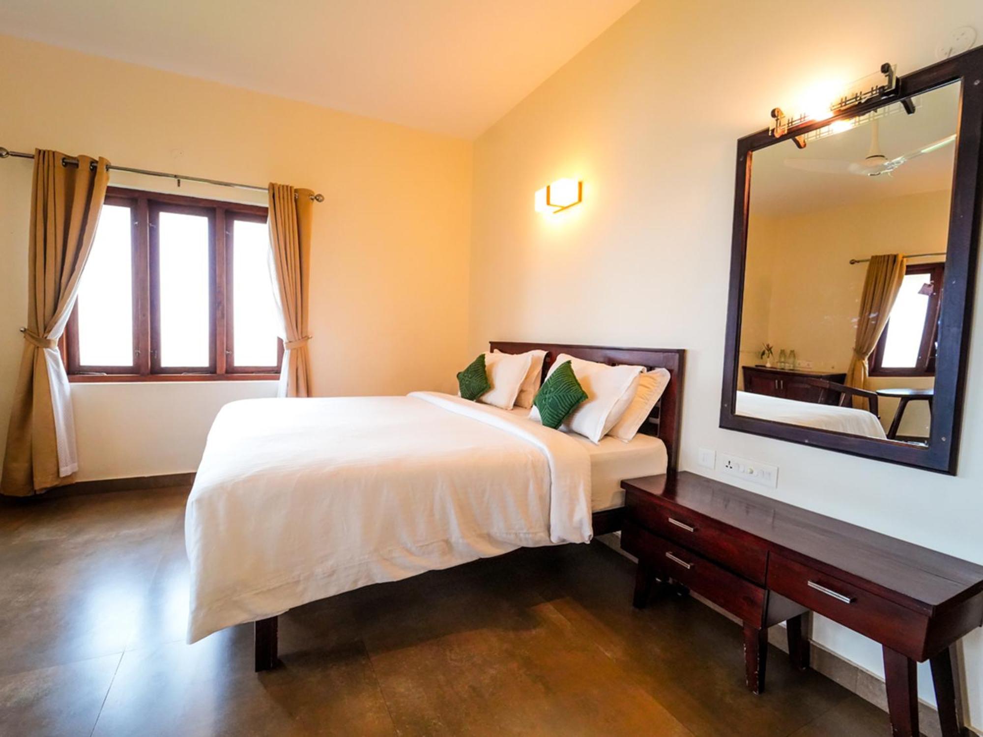 Solaris Beach View Resort & Spa By Voye Homes Varkala Buitenkant foto