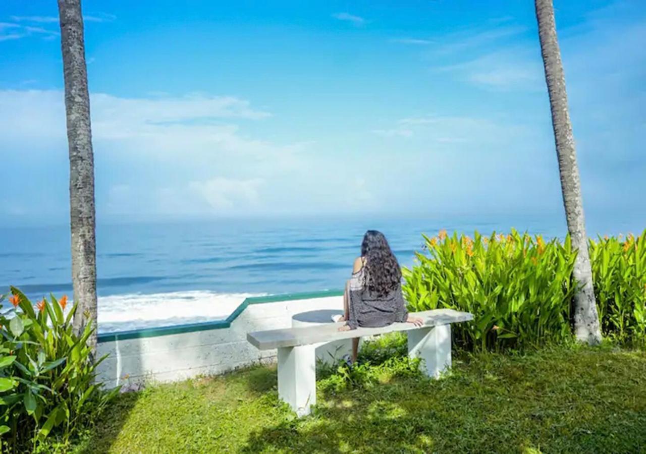 Solaris Beach View Resort & Spa By Voye Homes Varkala Buitenkant foto